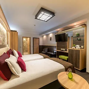 Zoo Hotel