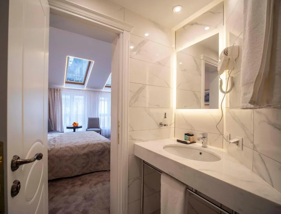 The Moon Boutique Hotel Σόφια
